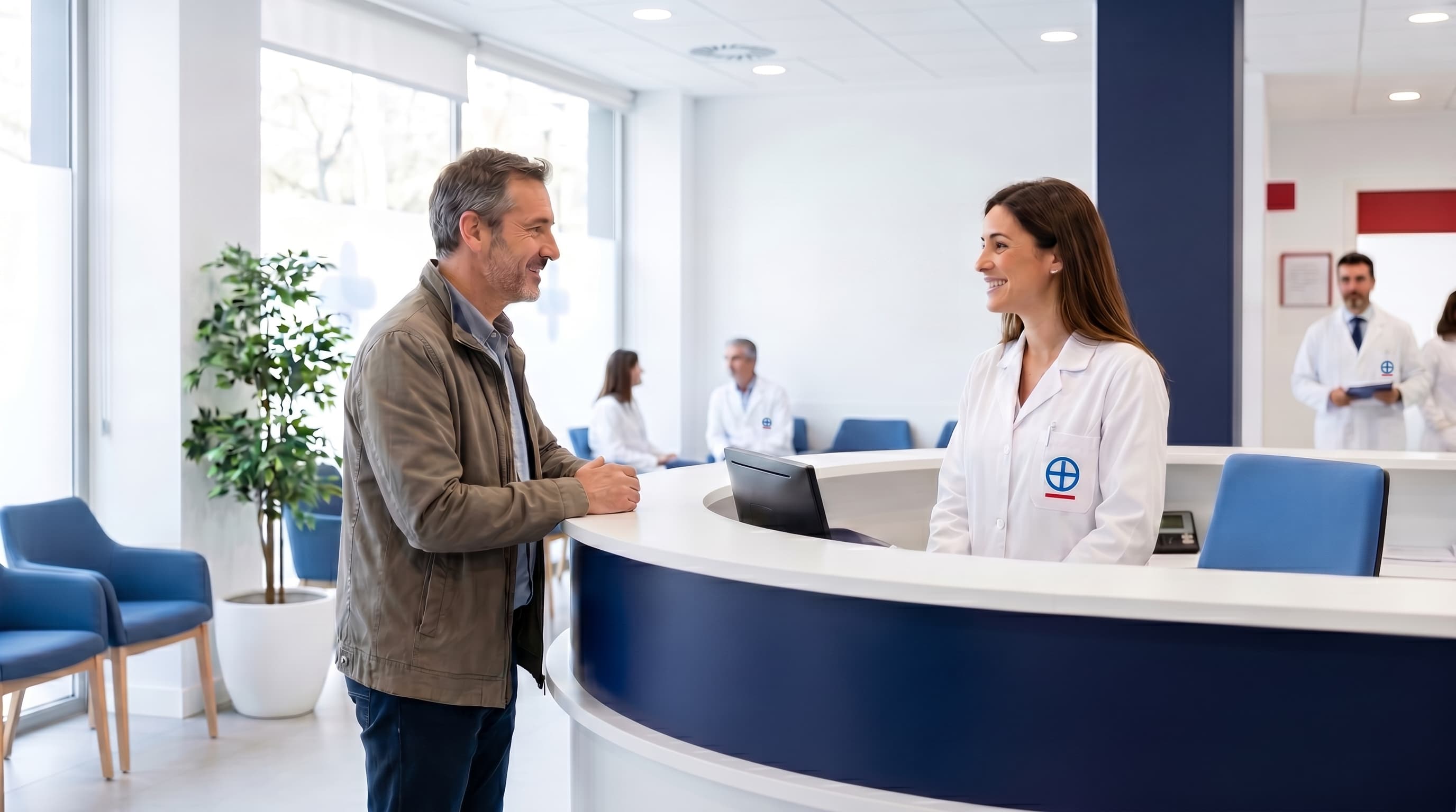 Recepción del Centro Médico Neroma en Sant Feliu de Llobregat